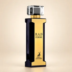نمای تکمیلی عطر الحمبرا بد فم با زمینه کرم