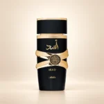 نمای بطری عطر لطافه اسد با زمینه کرم