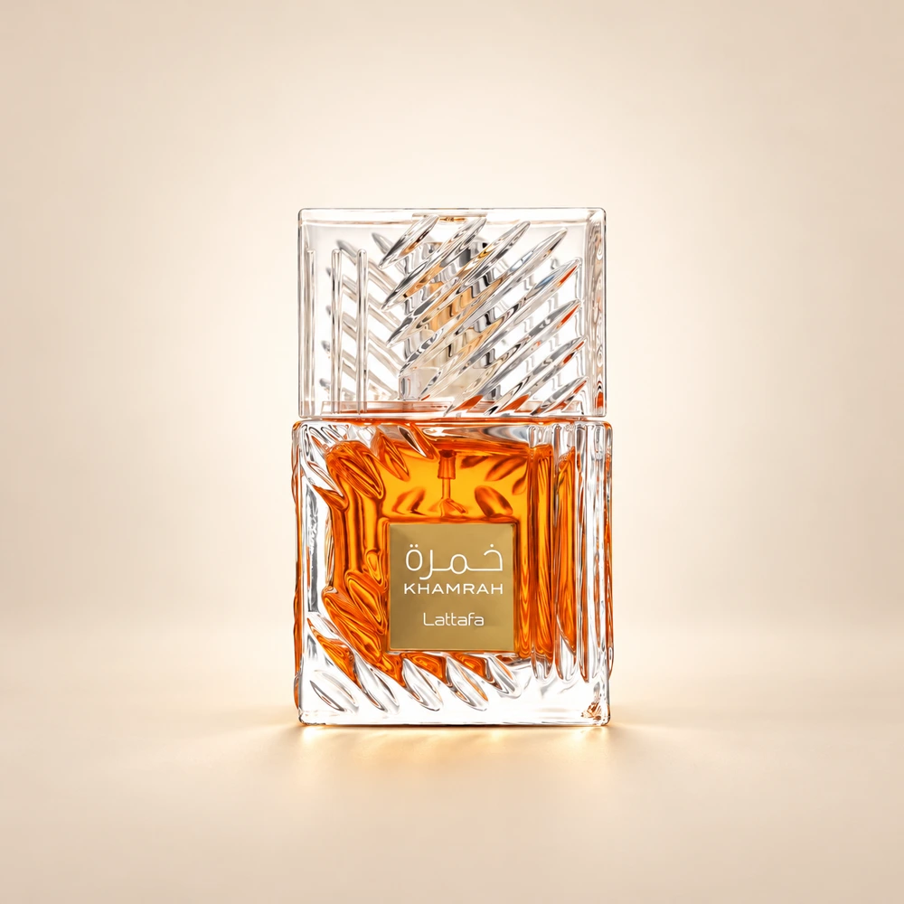 نمای بطری عطر لطافه خمره با زمینه کرم